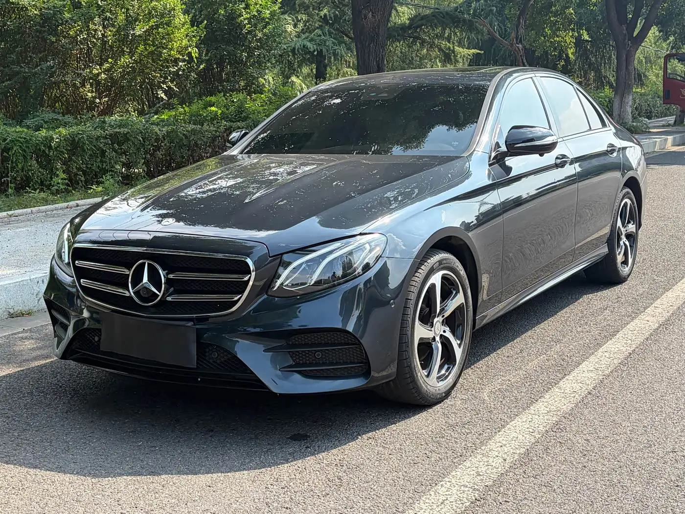 Mercedes-Benz E-Class 2018 — Фото 1/11