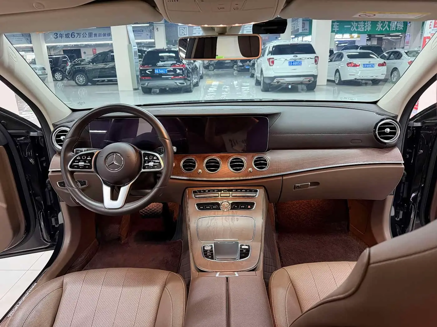 Mercedes-Benz E-Class 2020 — Фото 12/18