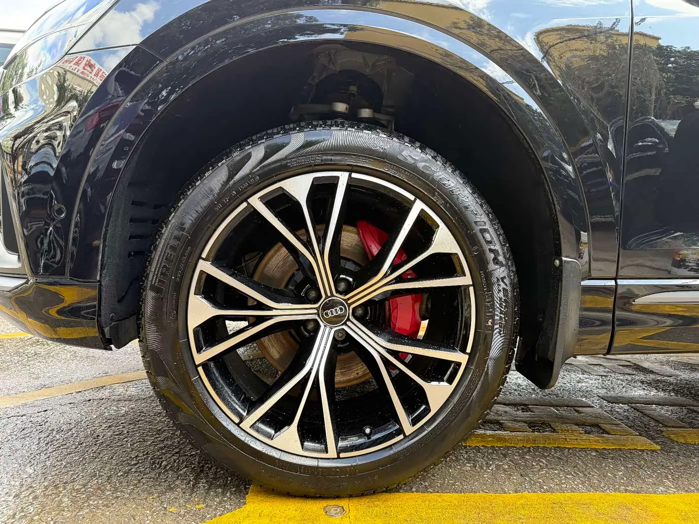 Audi Q8 2021 — Şəkil 20/20