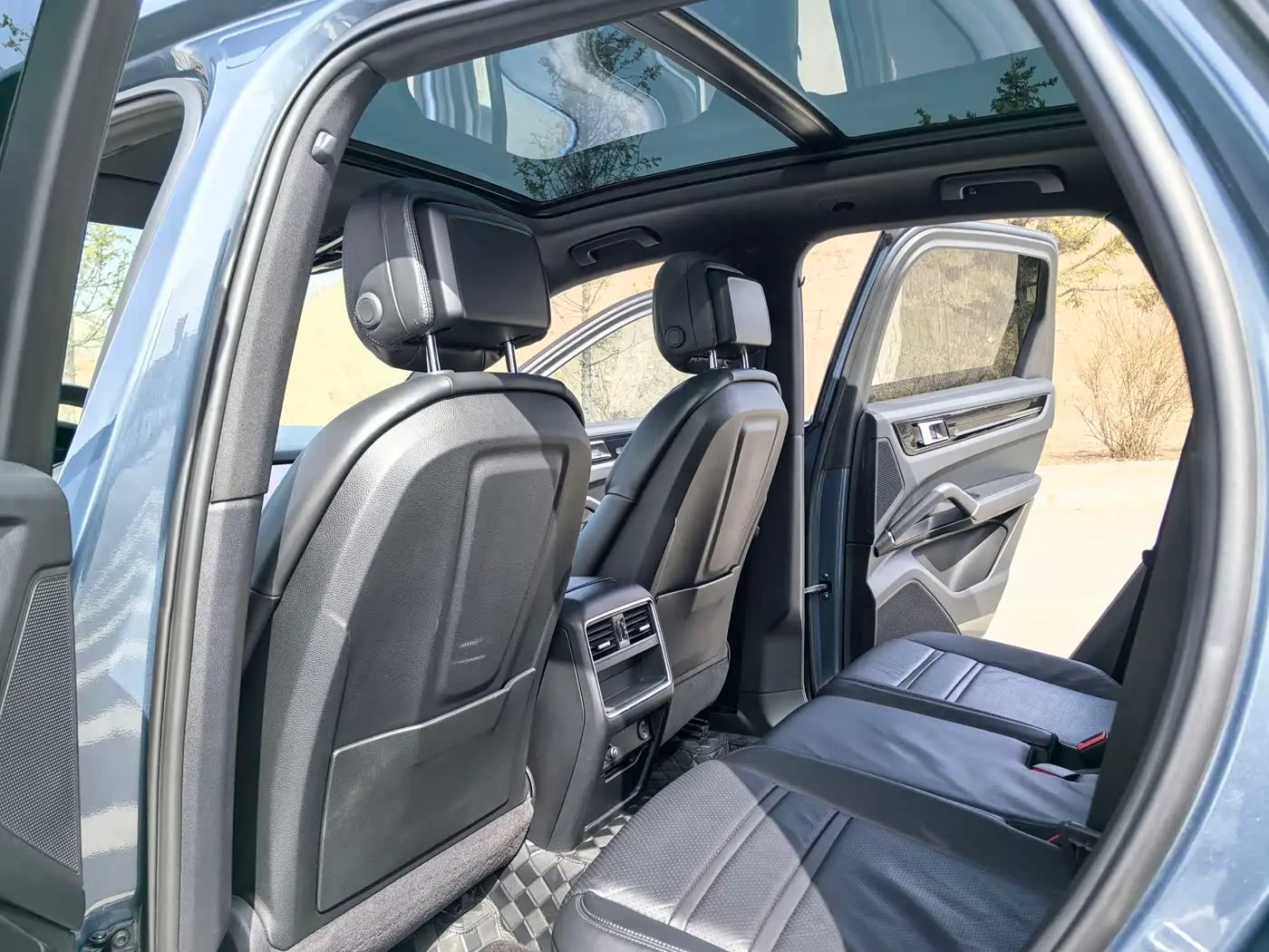 Porsche Cayenne 2018 — Фото 14/19