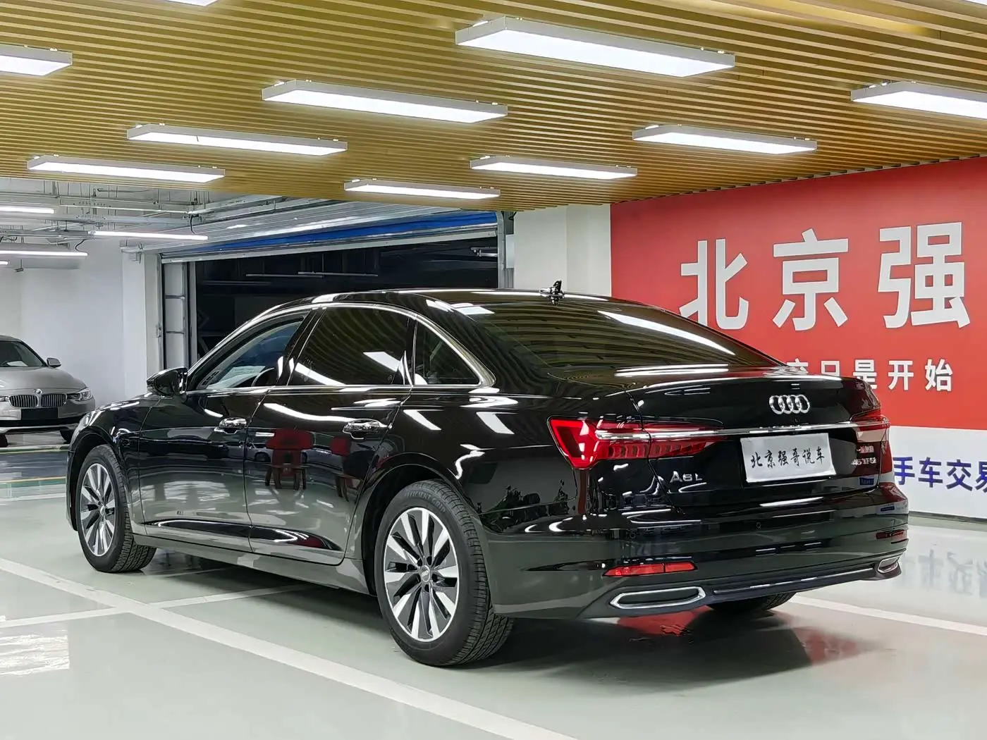 Audi A6L 2019 — Photo 4/17