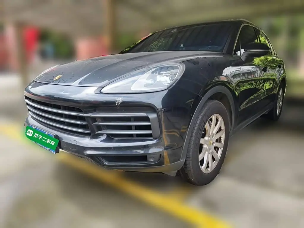 Porsche Cayenne 2020 — Photo 1/16