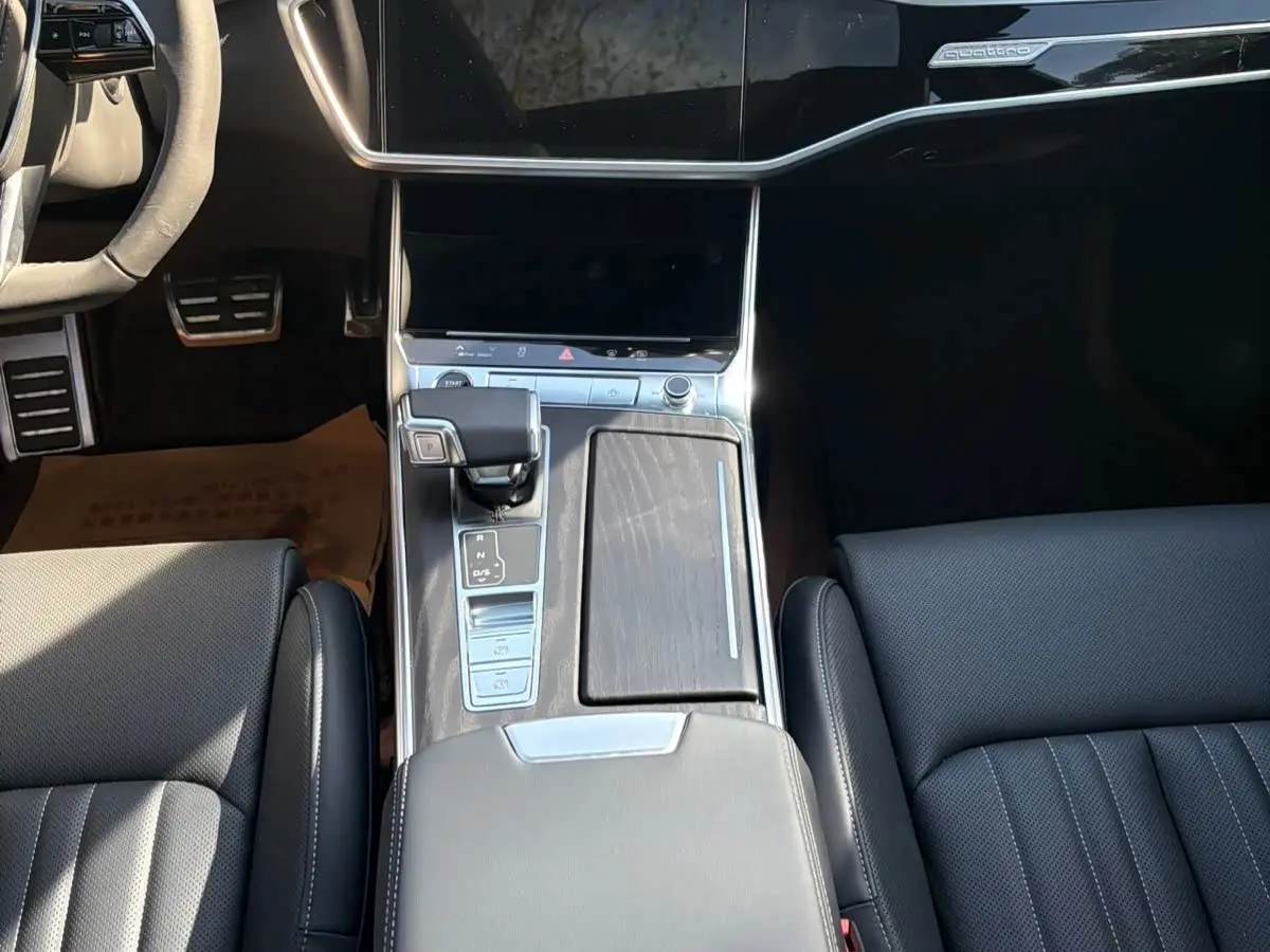 Audi A6L 2026 — Şəkil 11/17