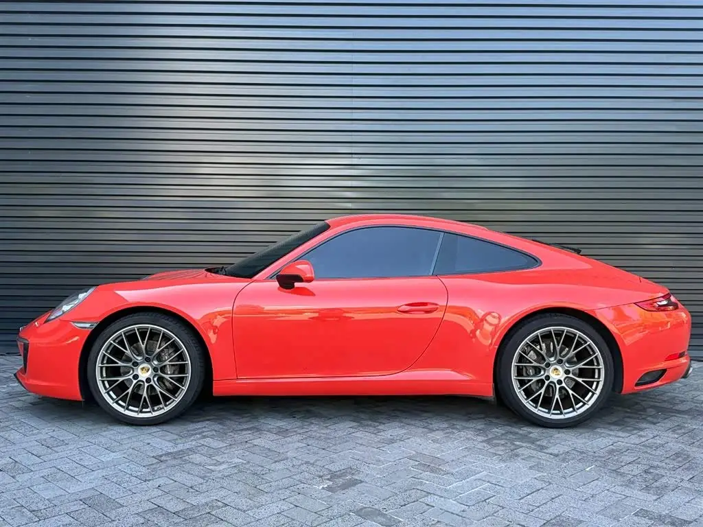 Porsche 911 2018 — Photo 5/16