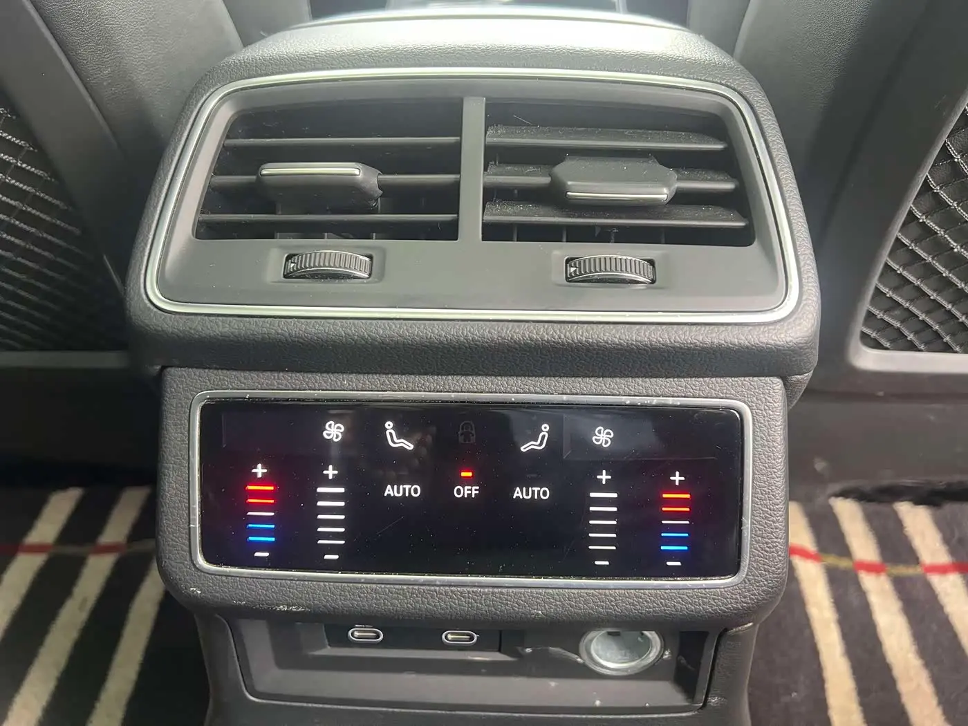 Audi A6L 2023 — Şəkil 12/17