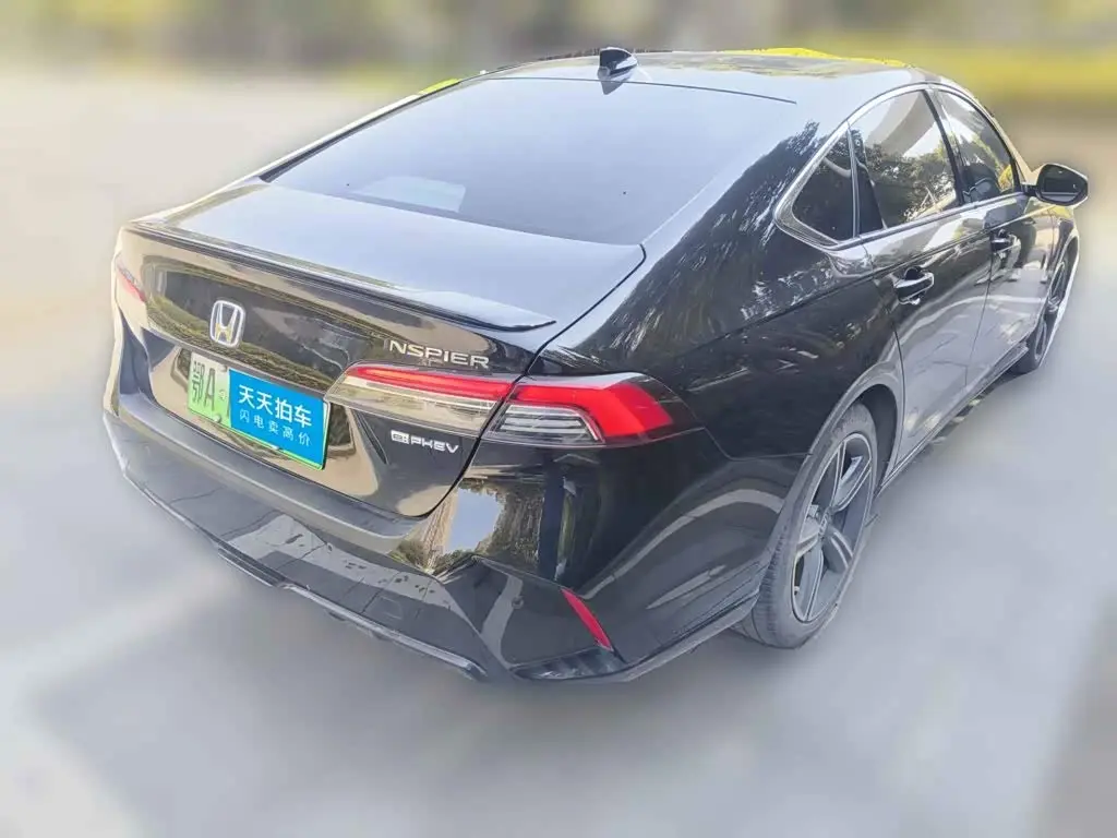 Honda Inspire Hybrid 2024 — Фото 2/13