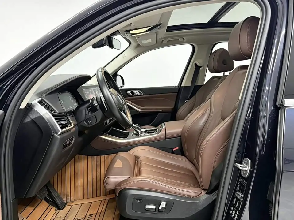BMW X5 2019 — Photo 4/9