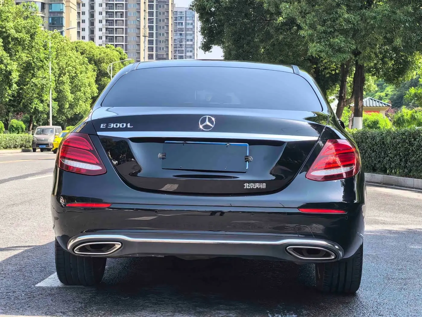 Mercedes-Benz E-Class 2020 — Photo 18/18