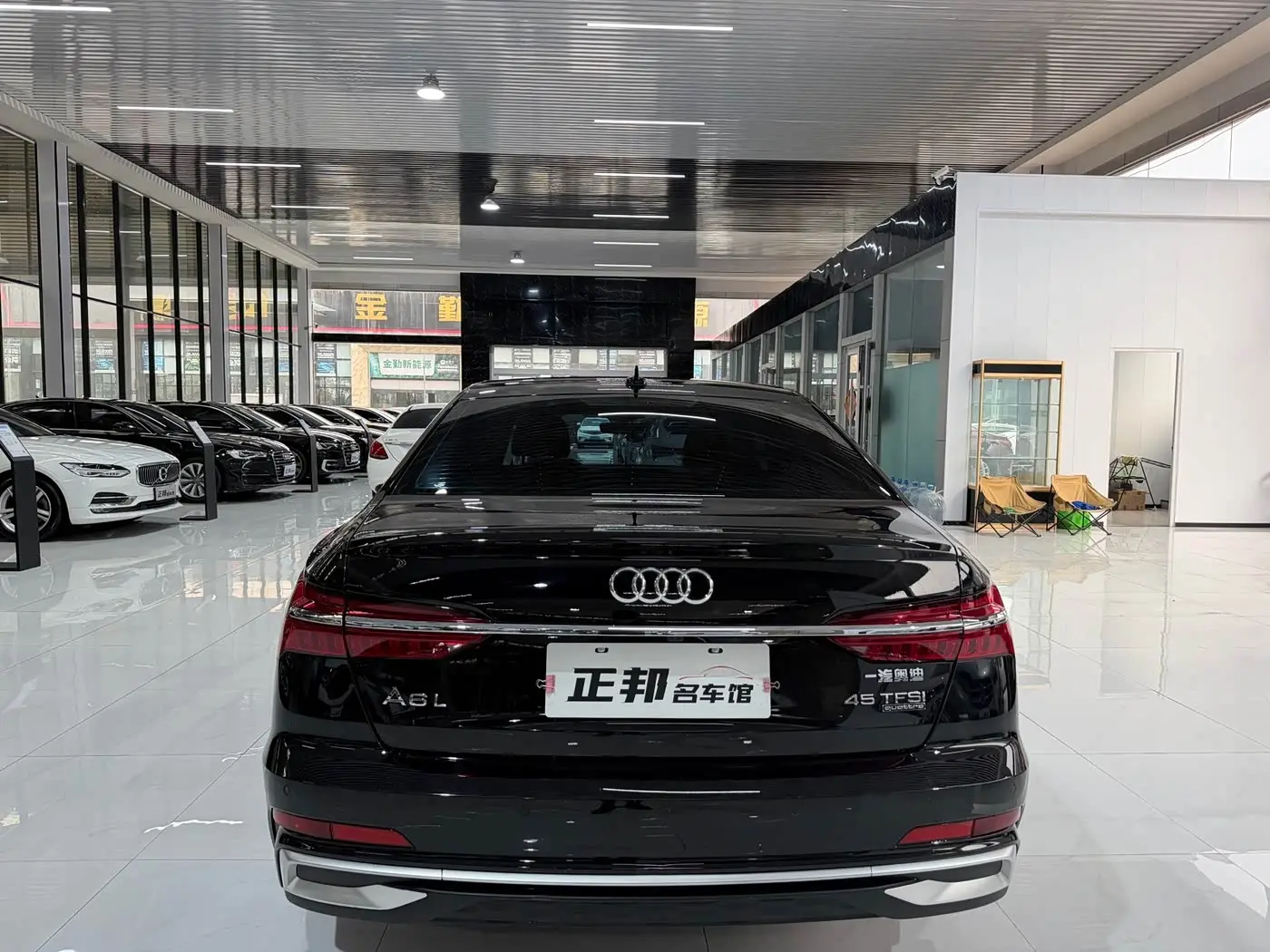 Audi A6L 2023 — Фото 4/15