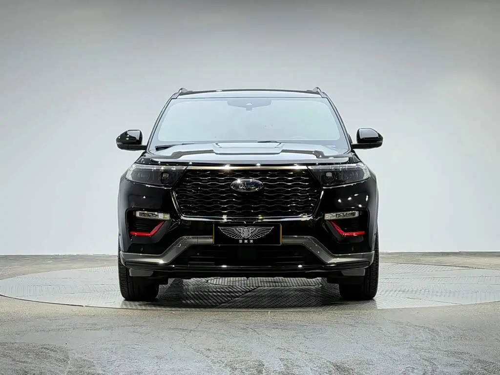 Ford Explorer 2020 — Фото 3/17