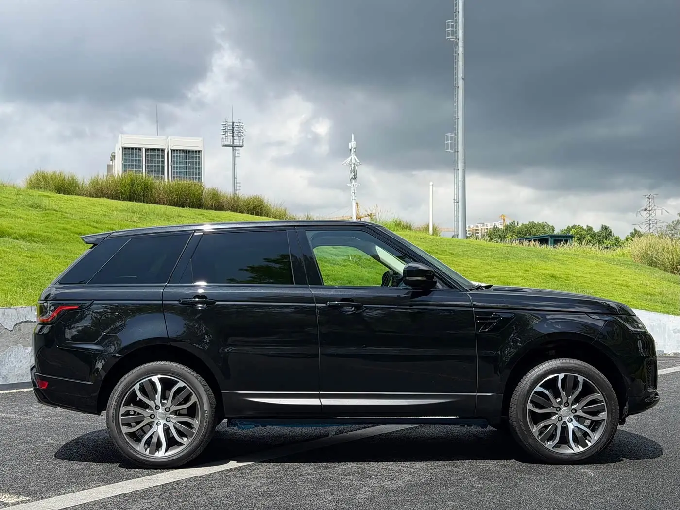 Land Rover Range Rover Sport 2016 — Photo 10/10