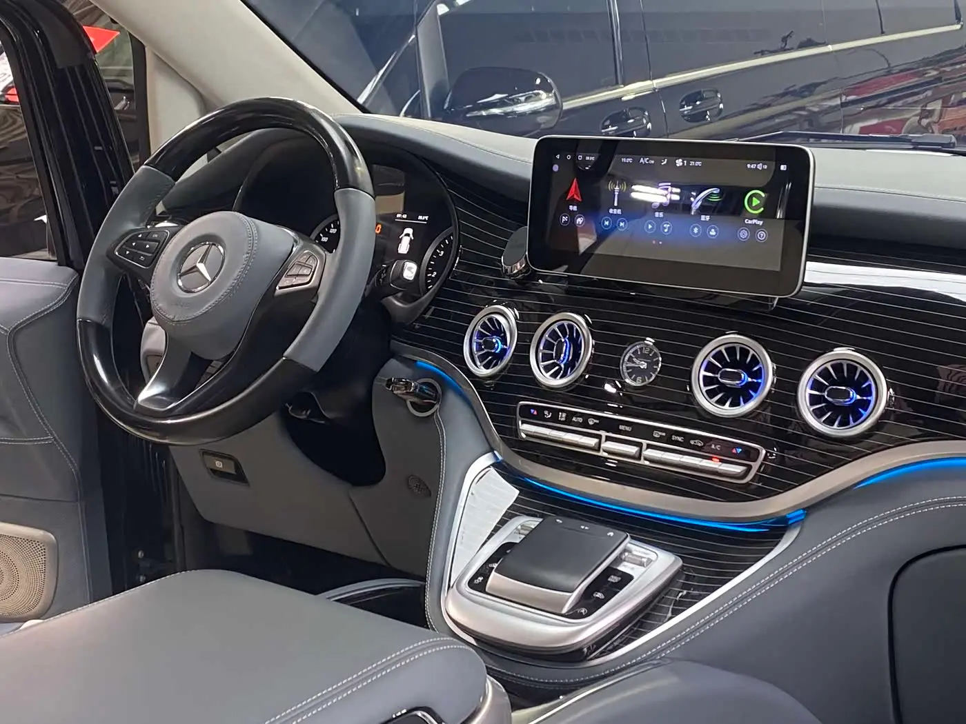 Mercedes-Benz Vito 2024 — Photo 10/19