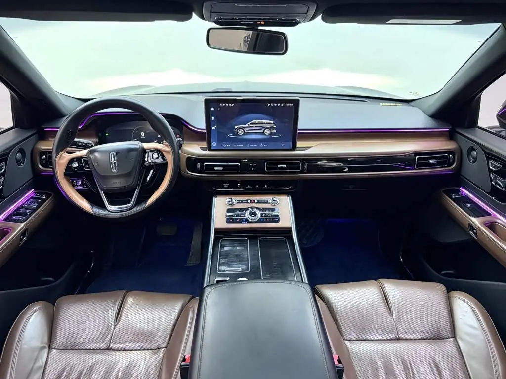 Lincoln Aviator 2020 — Photo 10/20