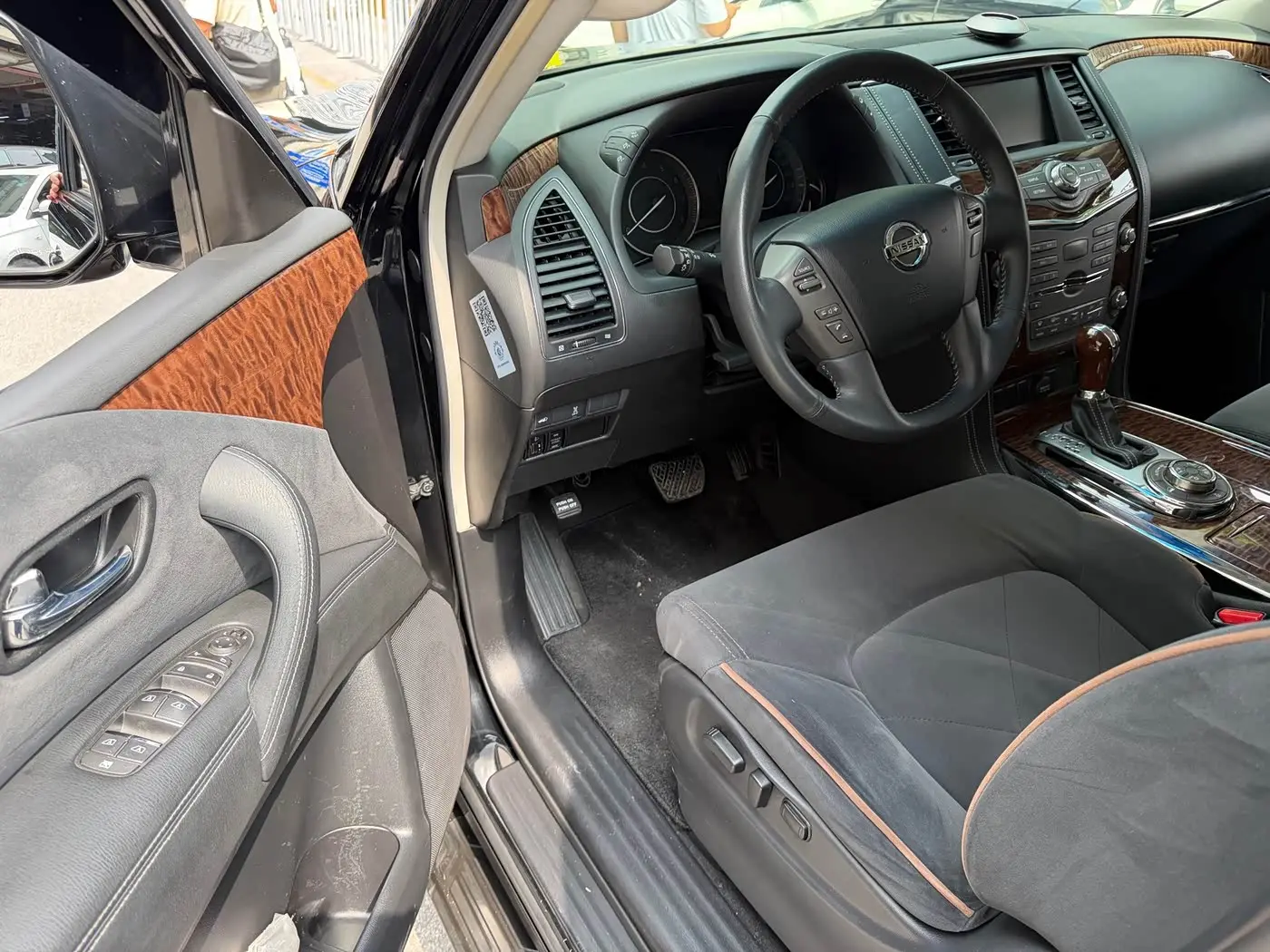 Nissan Patrol 2017 — Photo 6/18