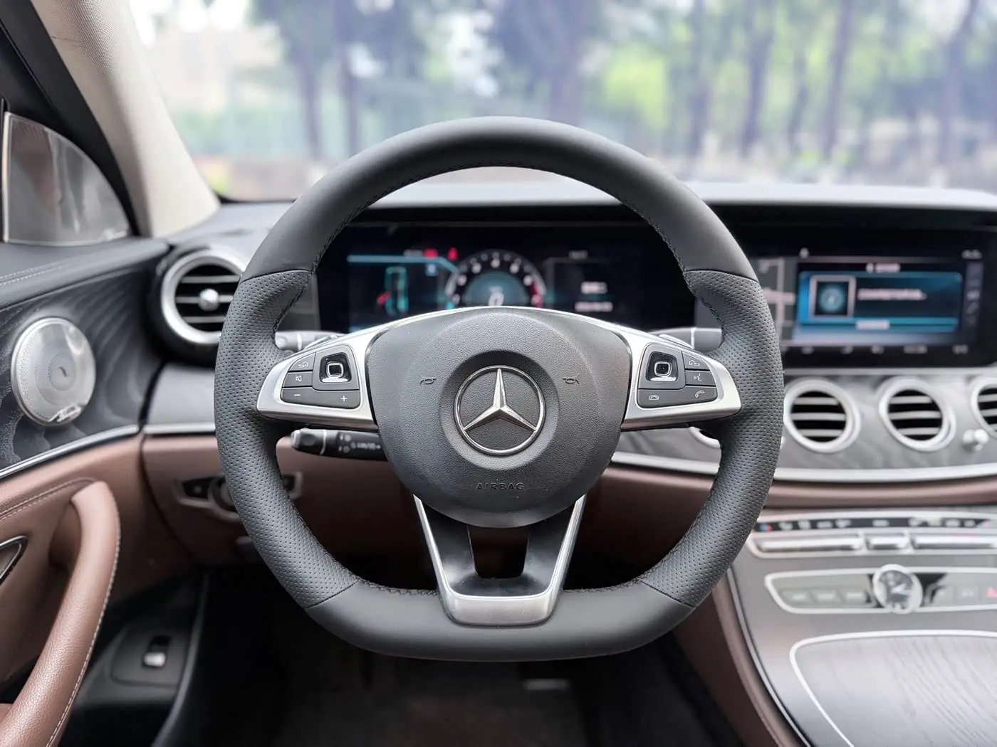 Mercedes-Benz E-Class 2018 — Фото 4/16