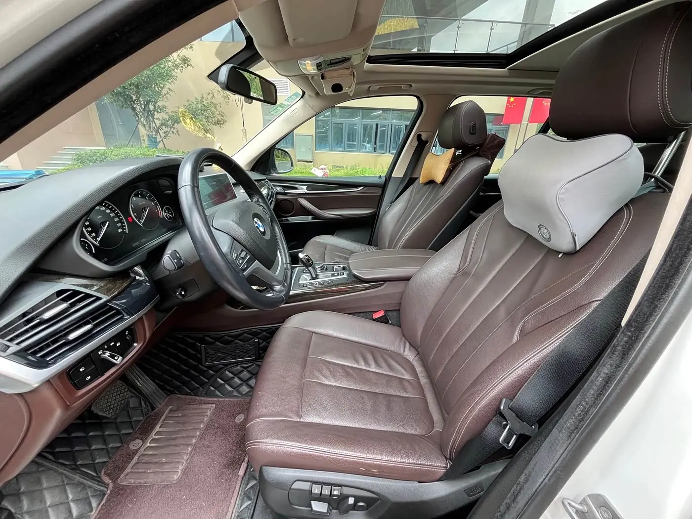 BMW X5 2015 — Фото 6/11