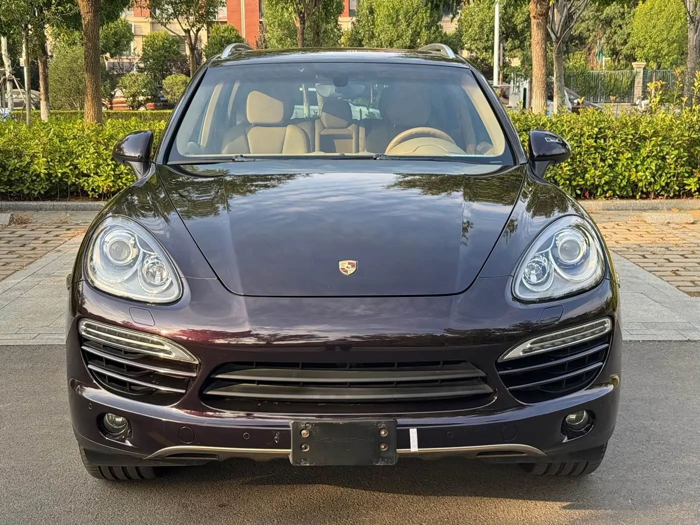 Porsche Cayenne 2011 — Фото 2/16