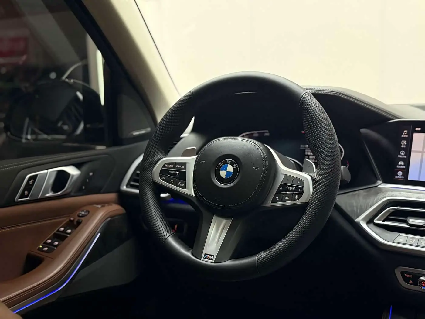 BMW X5 2020 — Photo 9/13