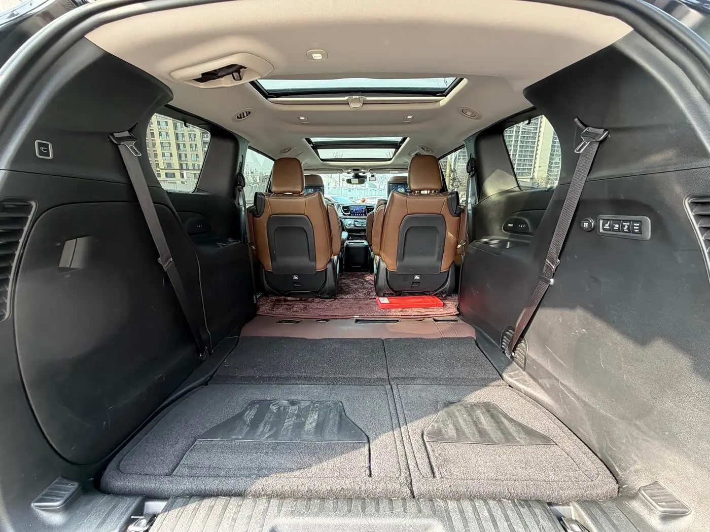 Chrysler Grand Voyager 2019 — Şəkil 14/17