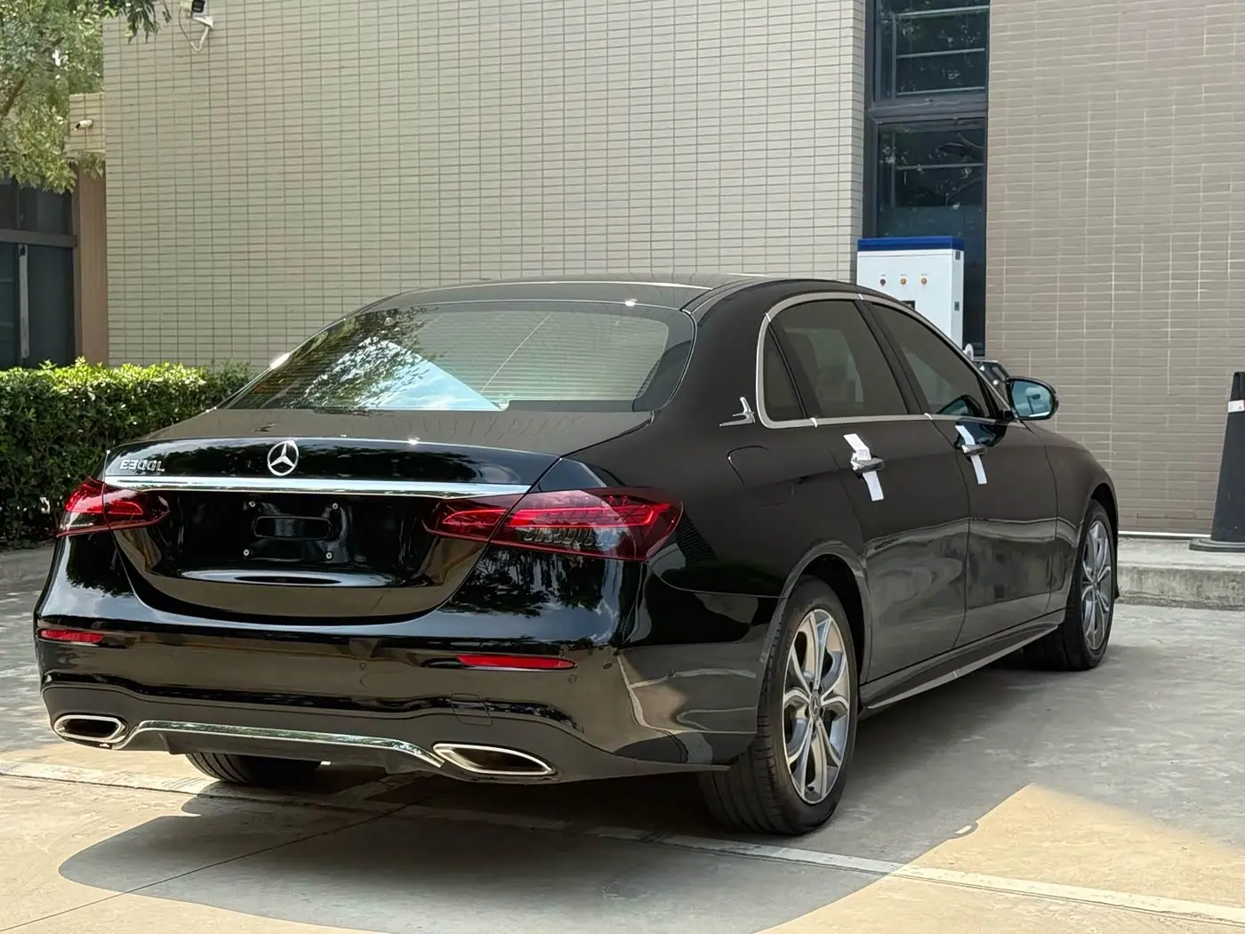 Mercedes-Benz E-Class 2021 — Photo 10/10