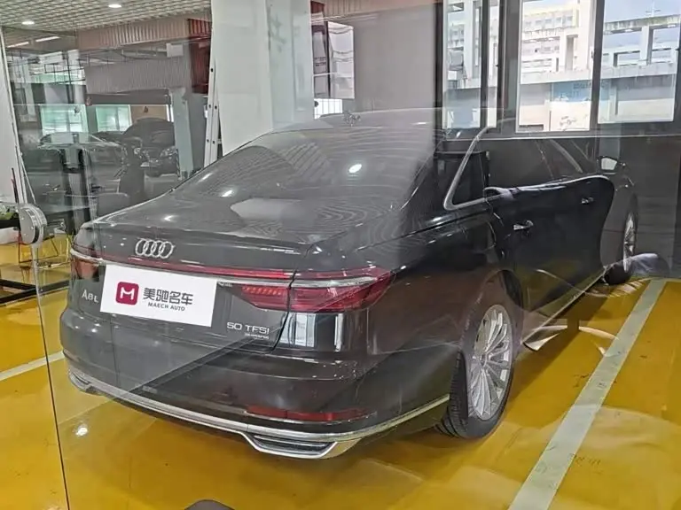 Audi A8 2022 — Photo 8/9