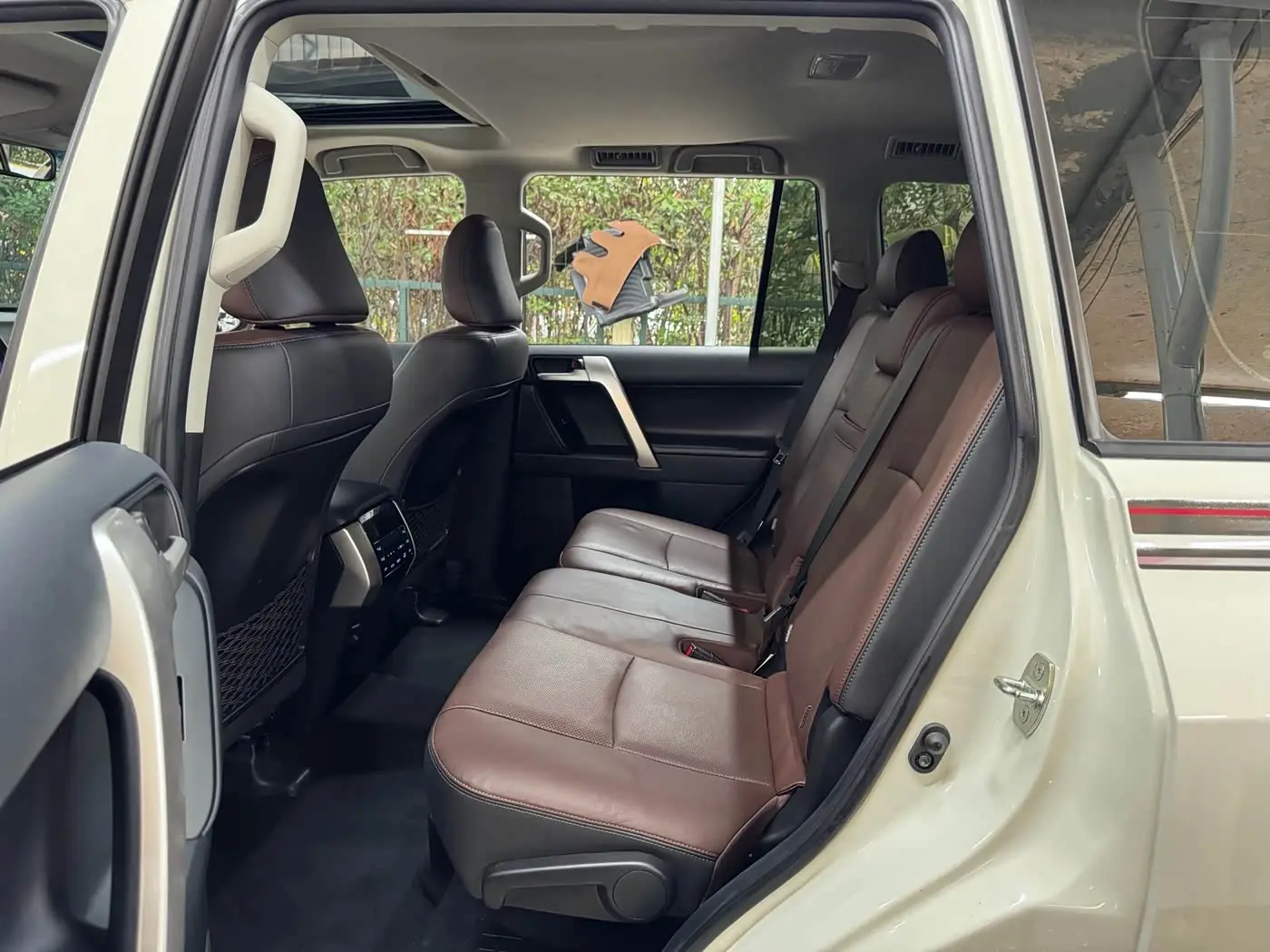 Toyota Prado 2019 — Photo 17/18