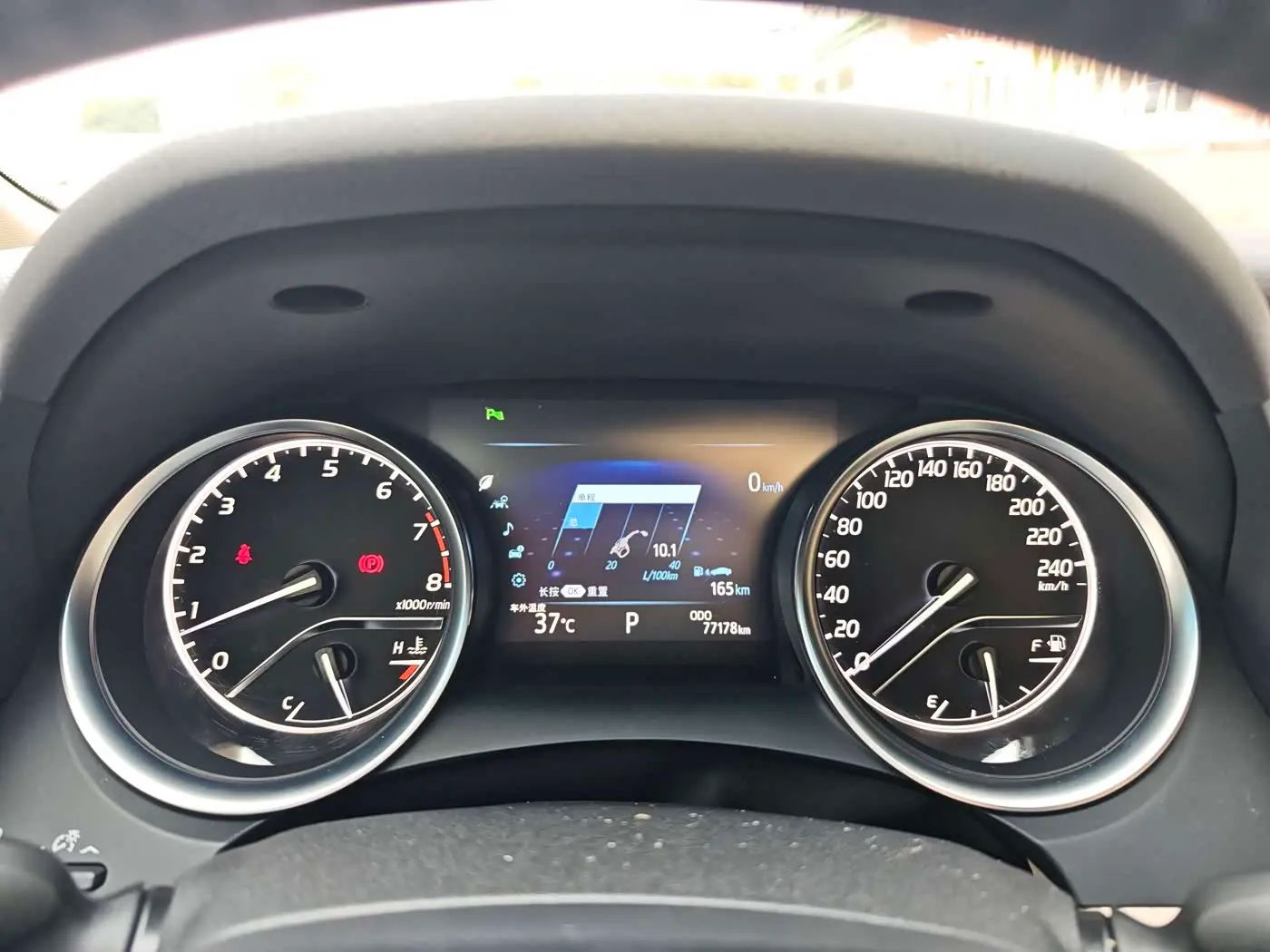 Toyota Camry 2018 — Фото 7/18