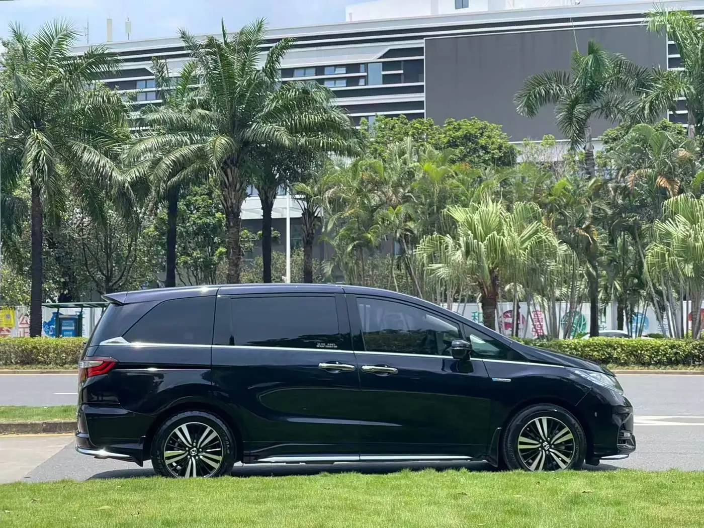 Honda Odyssey 2019 — Şəkil 12/16
