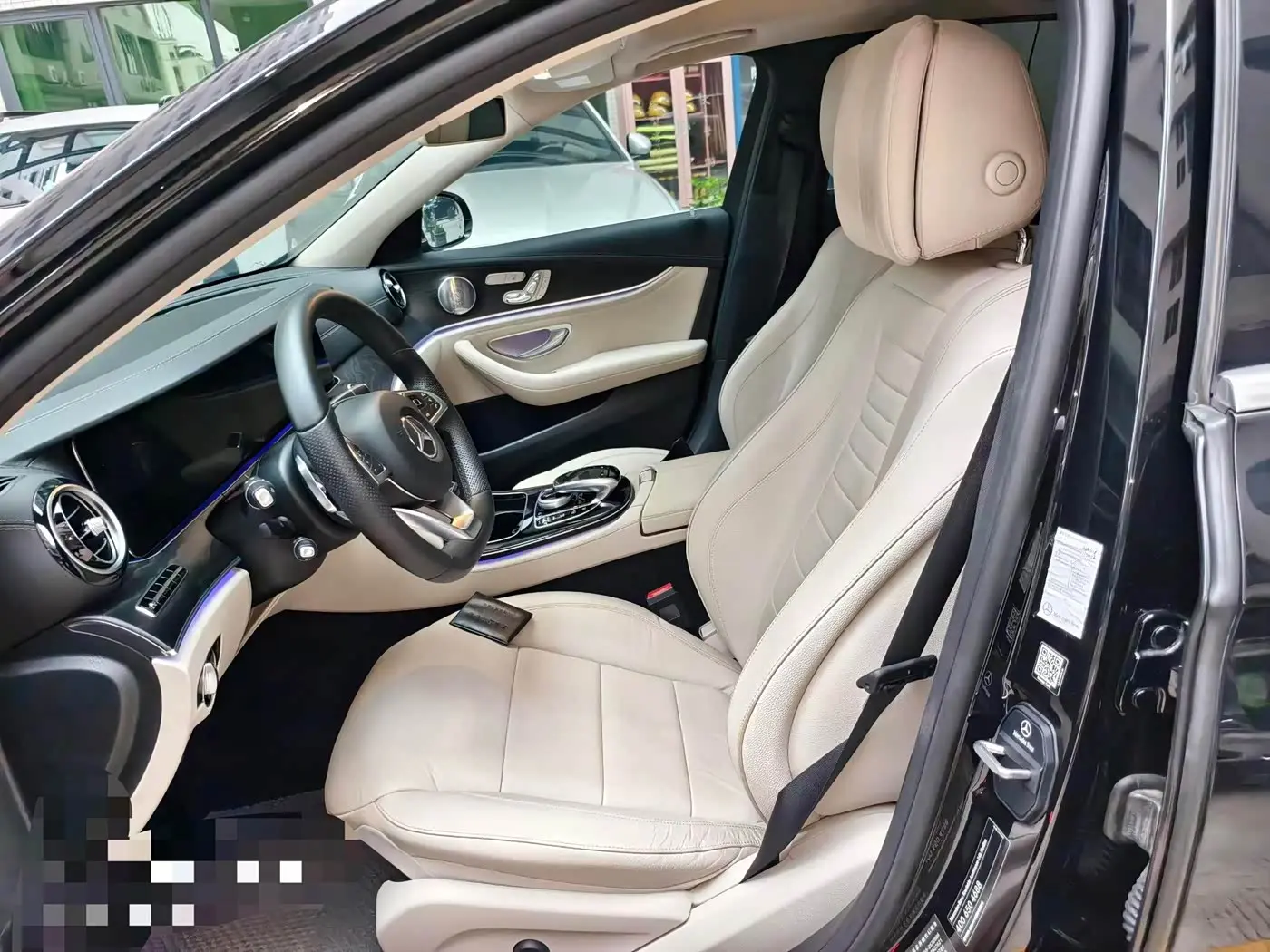 Mercedes-Benz E-Class 2017 — Photo 3/9