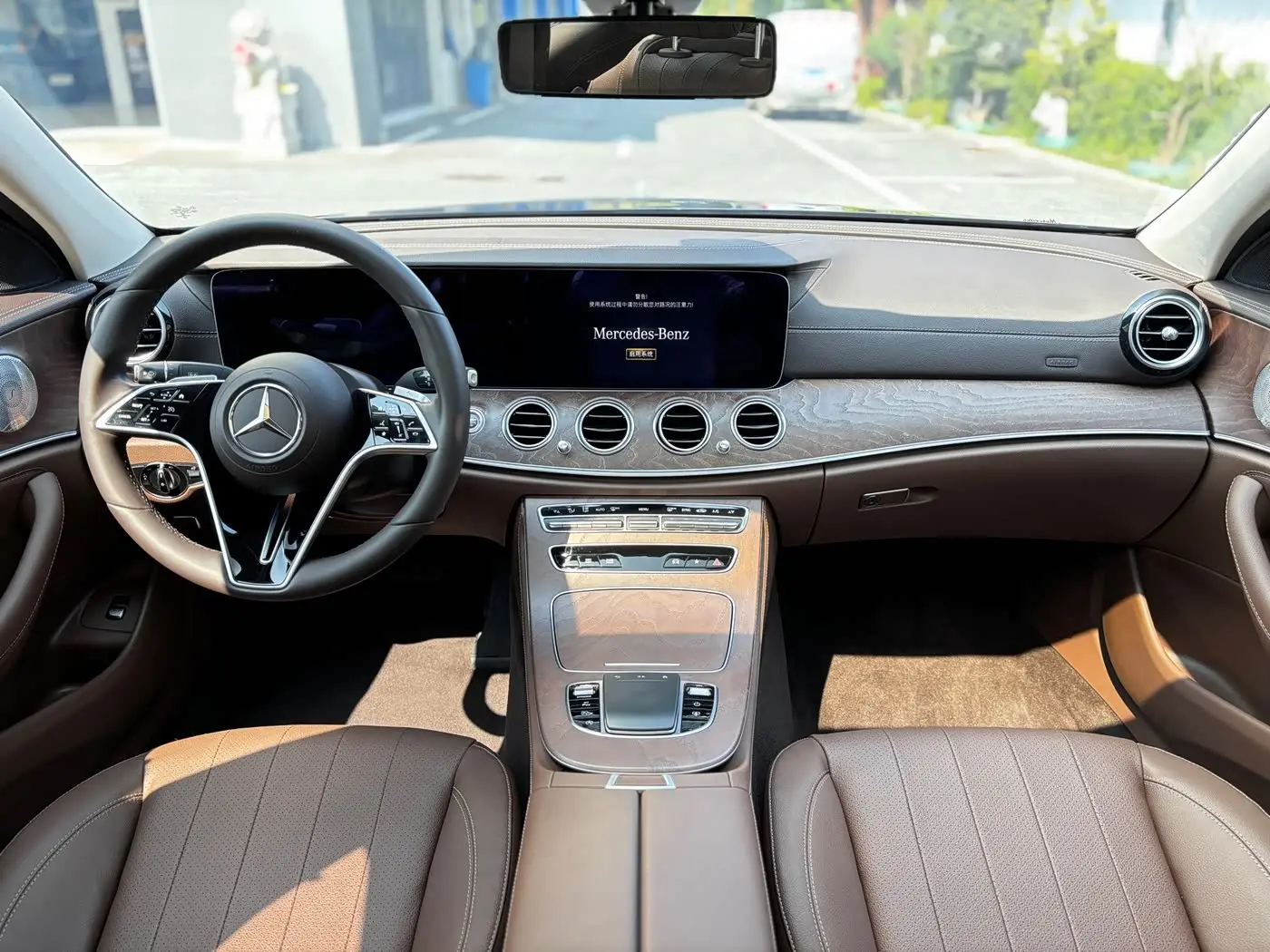 Mercedes-Benz E-Class 2023 — Şəkil 9/20
