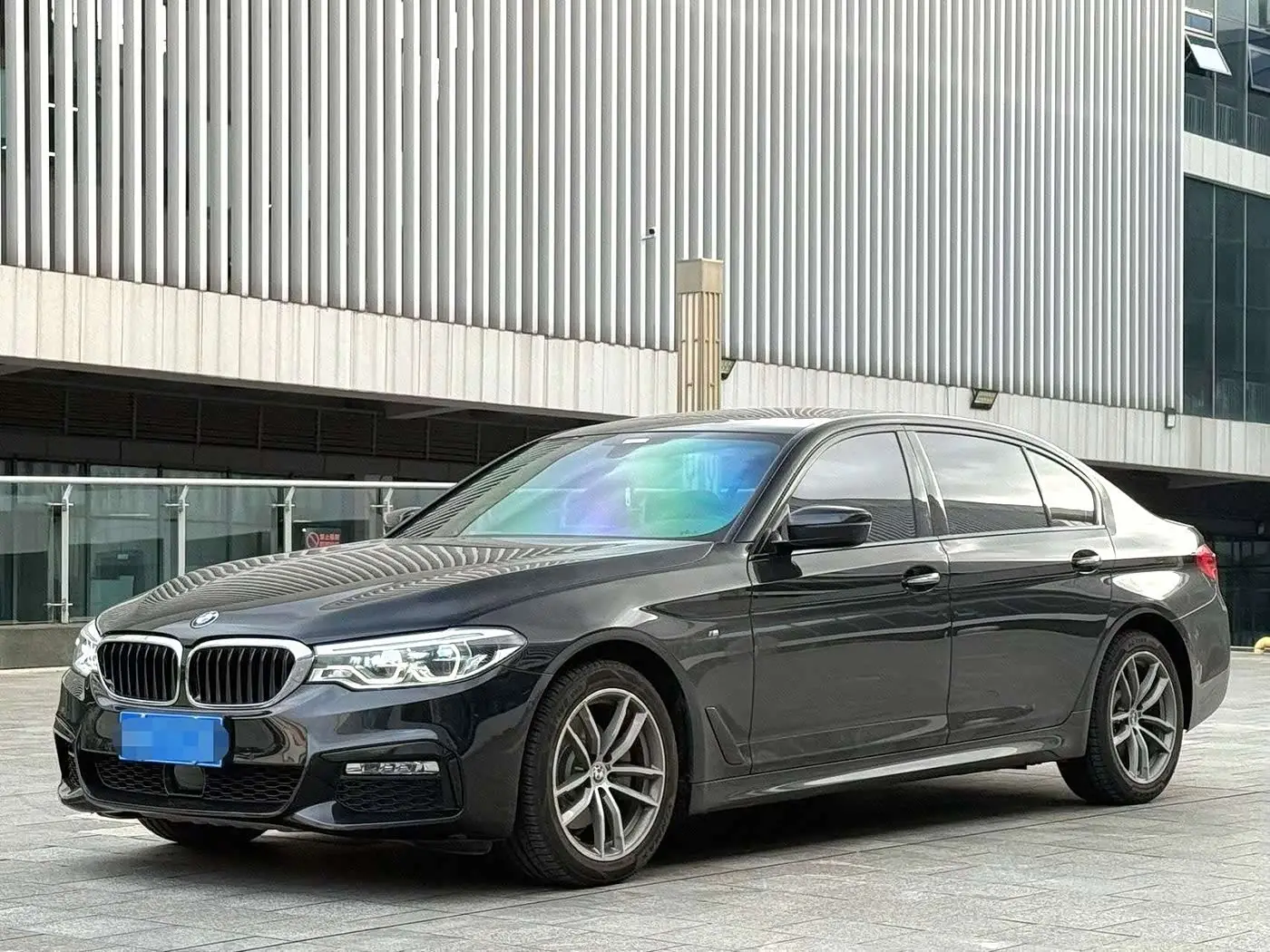 BMW 5 Series 2019 — Фото 1/9