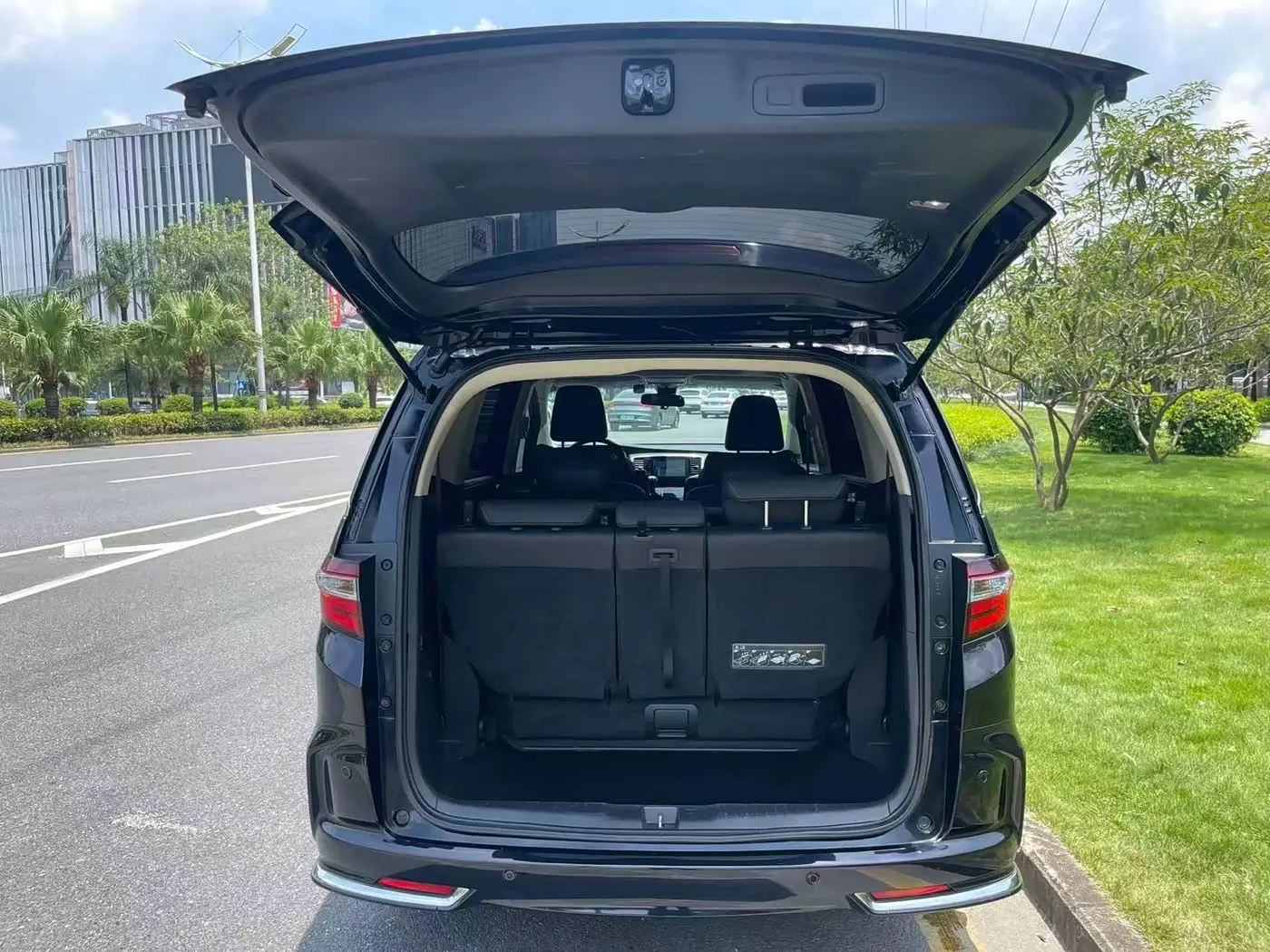 Honda Odyssey 2019 — Şəkil 13/16