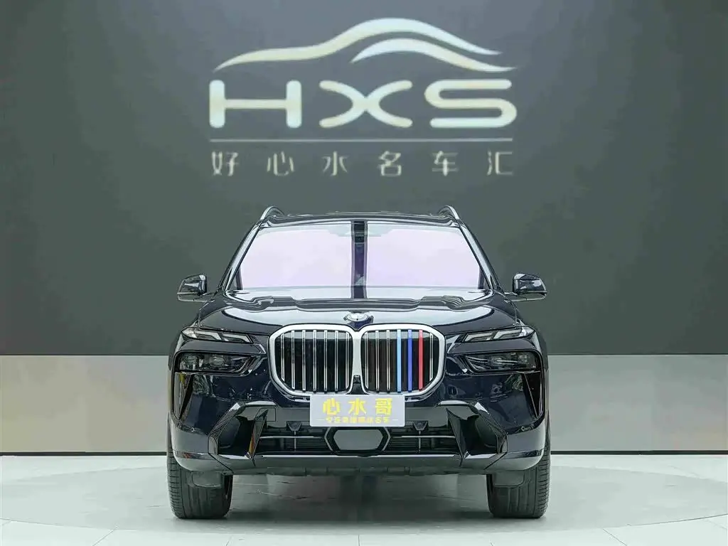 BMW X7 2026 — Фото 2/20
