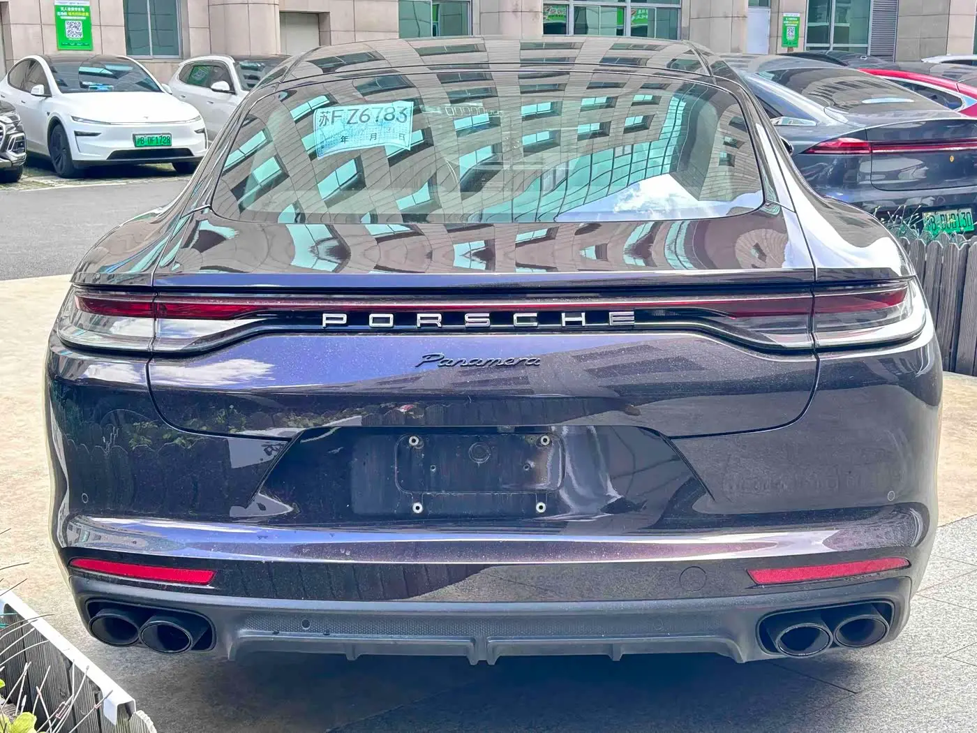 Porsche Panamera 2023 — Photo 5/20