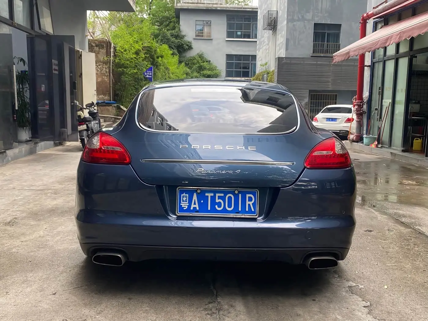 Porsche Panamera 2011 — Photo 4/20