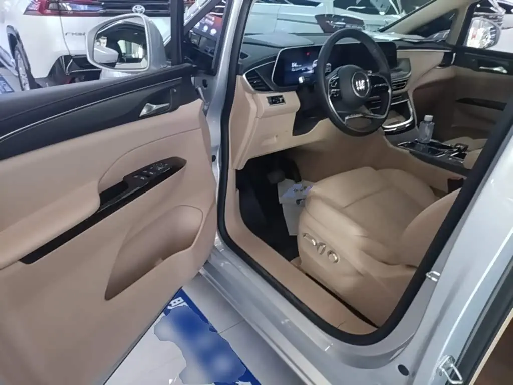 Buick GL8 New Energy 2025 — Photo 16/20
