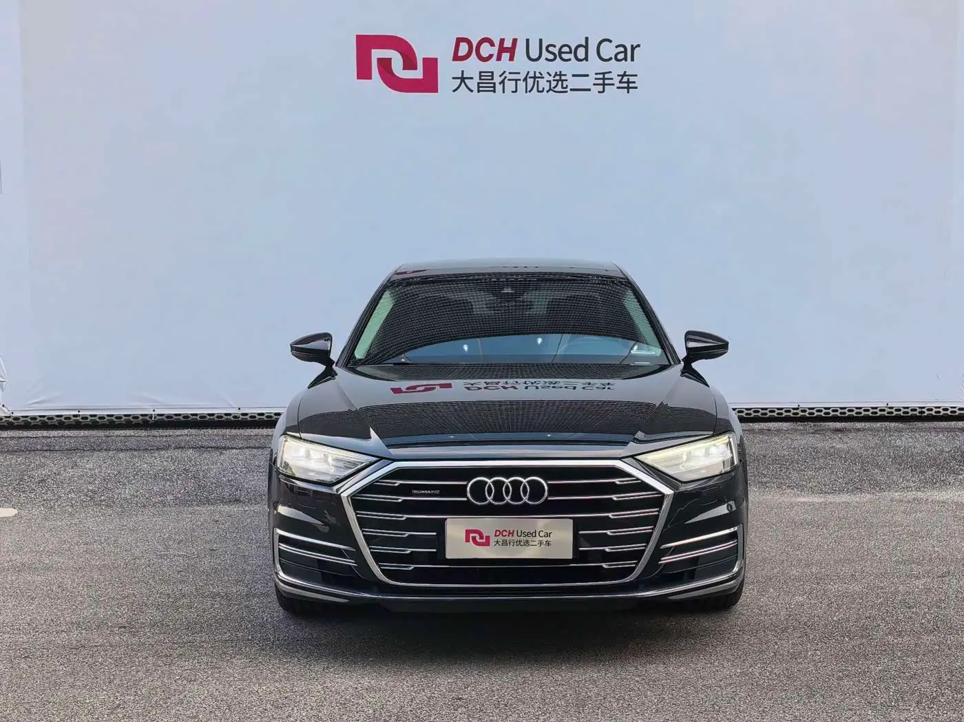 Audi A8 2022 — Photo 2/18