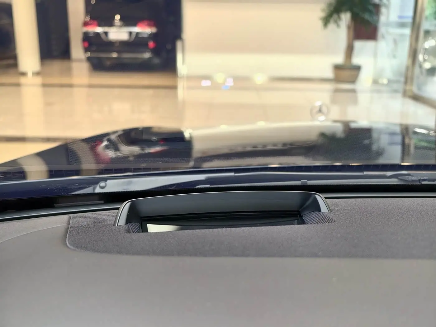 Mercedes-Benz S-Class 2018 — Photo 19/20