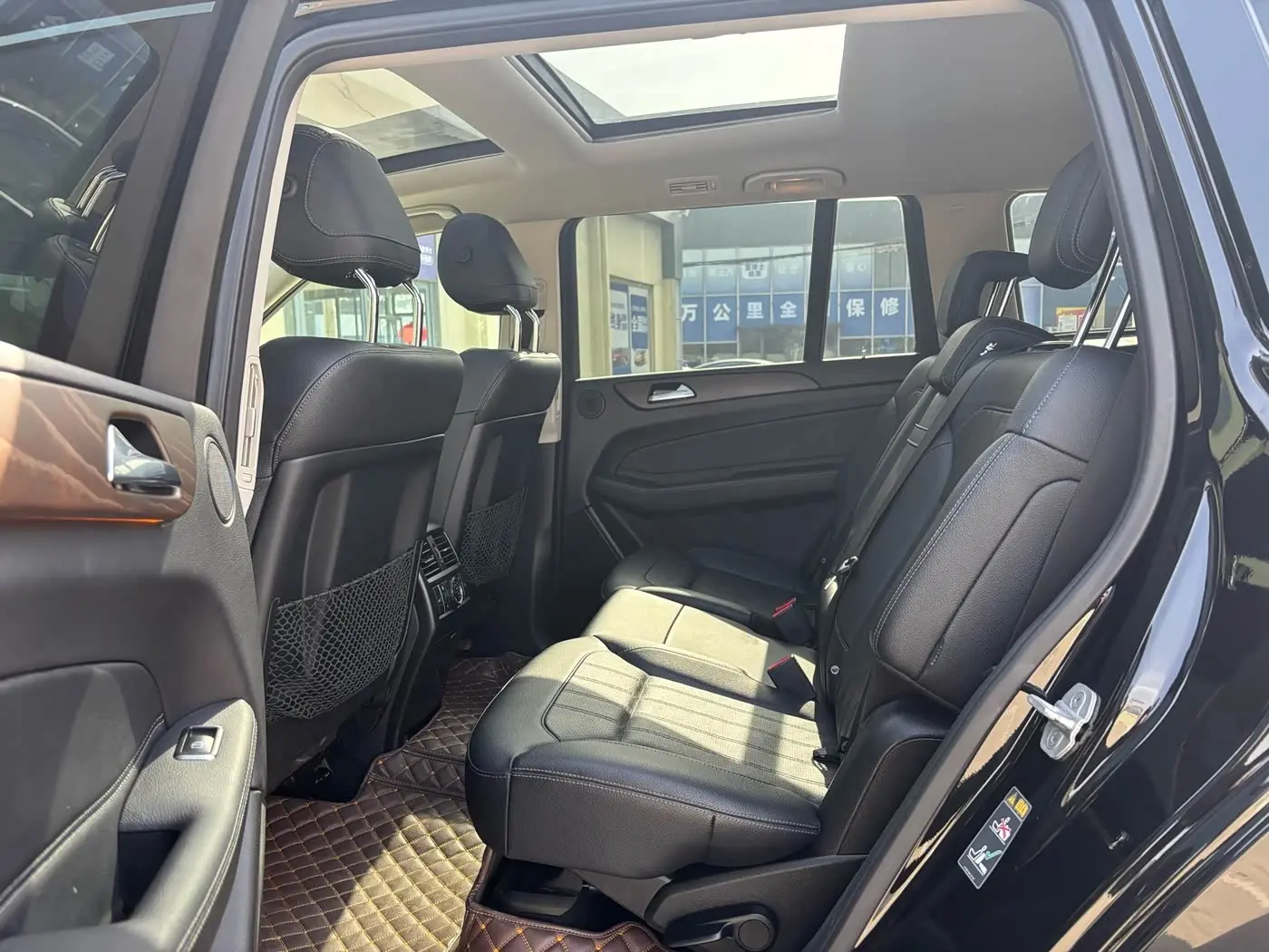 Mercedes-Benz GLS 2016 — Фото 12/18