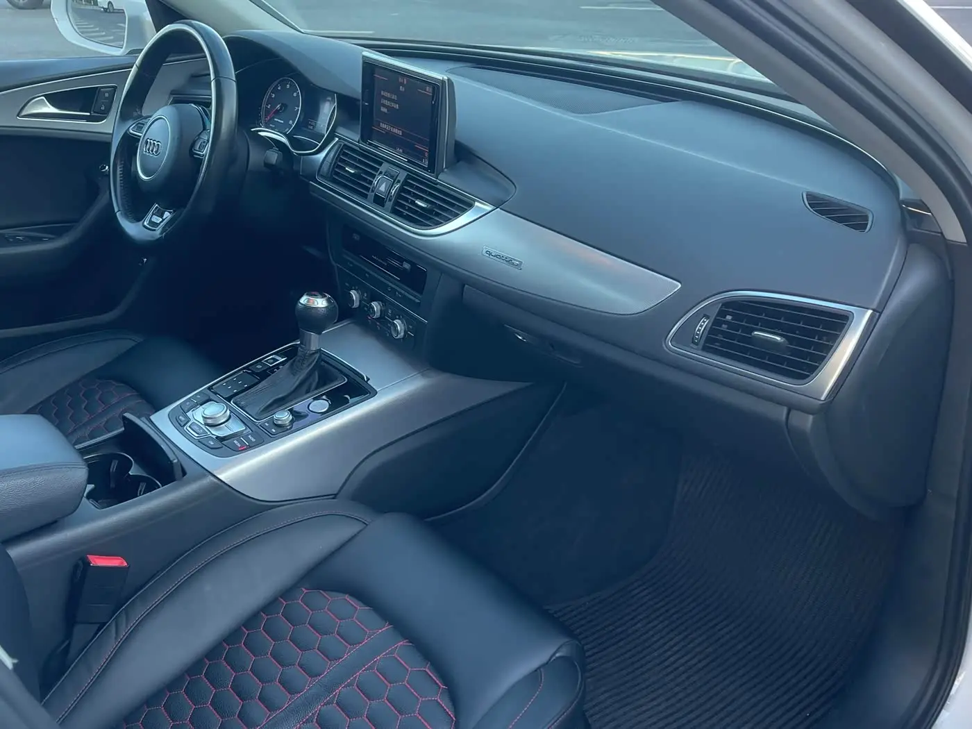 Audi A6 2016 — Photo 10/19