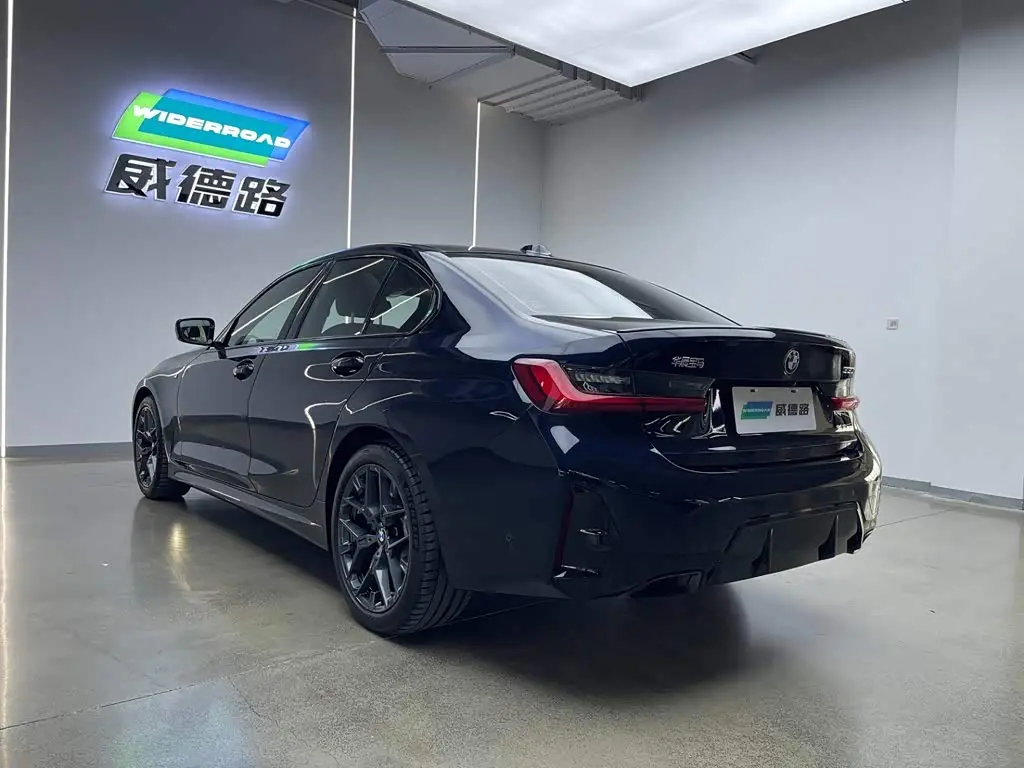 BMW 3 Series 2025 — Photo 8/20