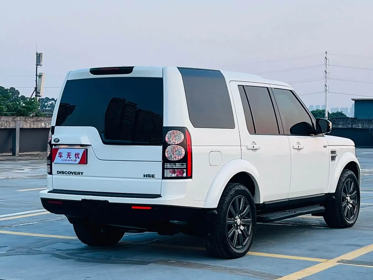 Land Rover Discovery 2016 — Фото 20/20