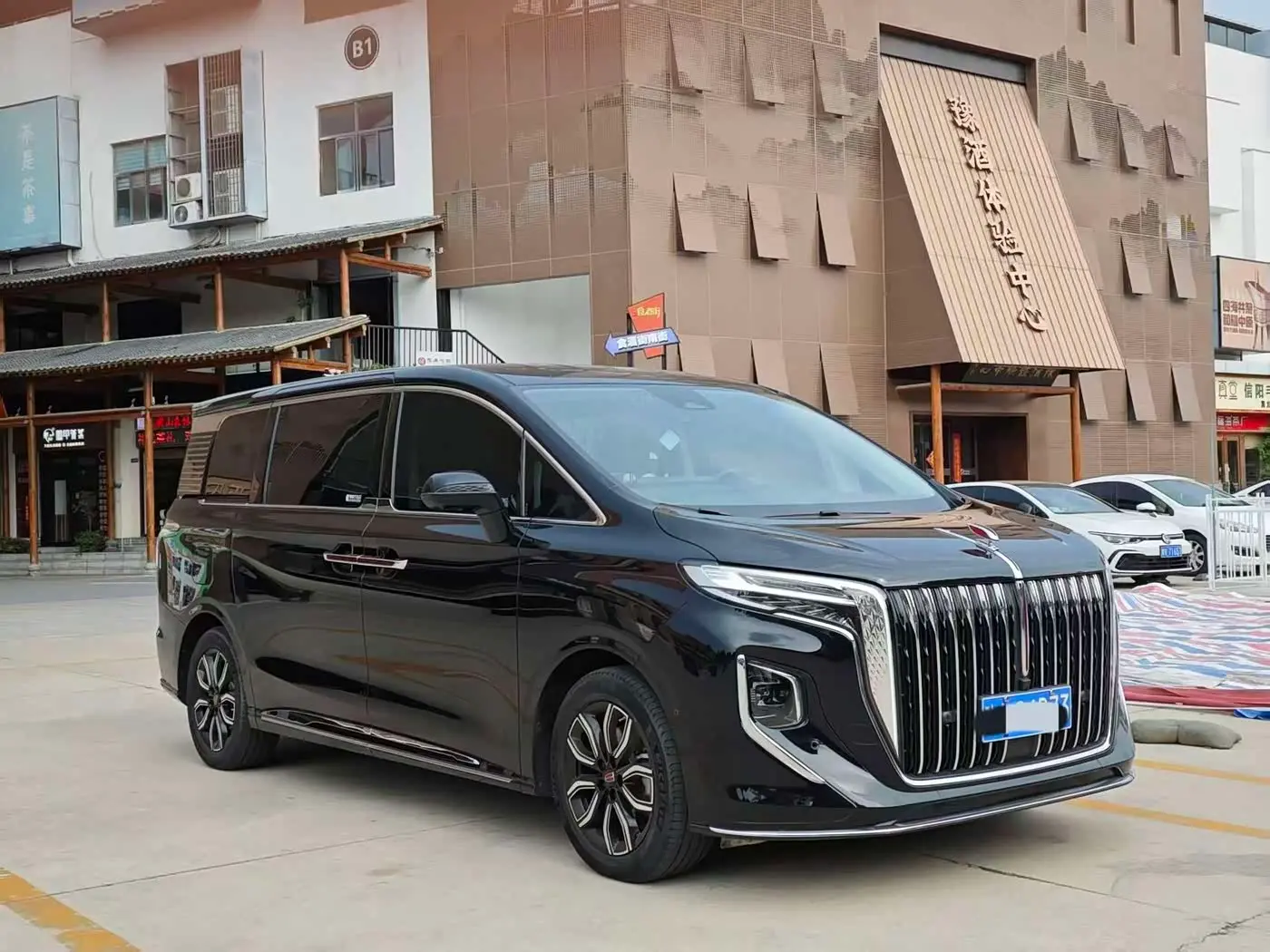 Hongqi HQ9 2023 — Фото 3/16