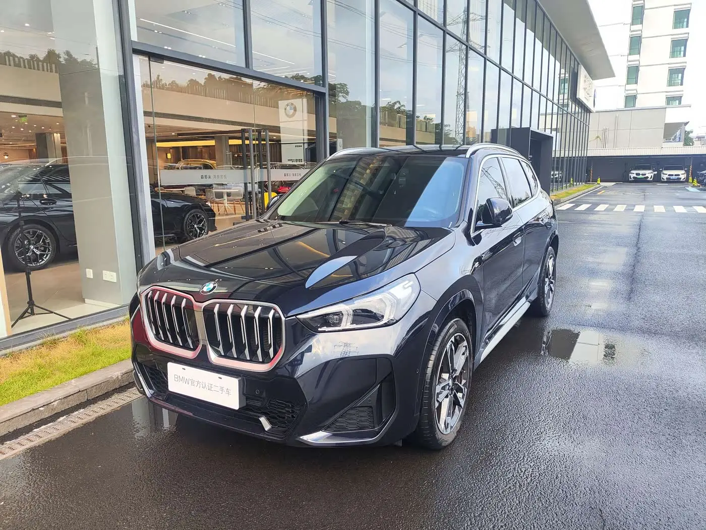 BMW X1 2023 — Фото 1/10
