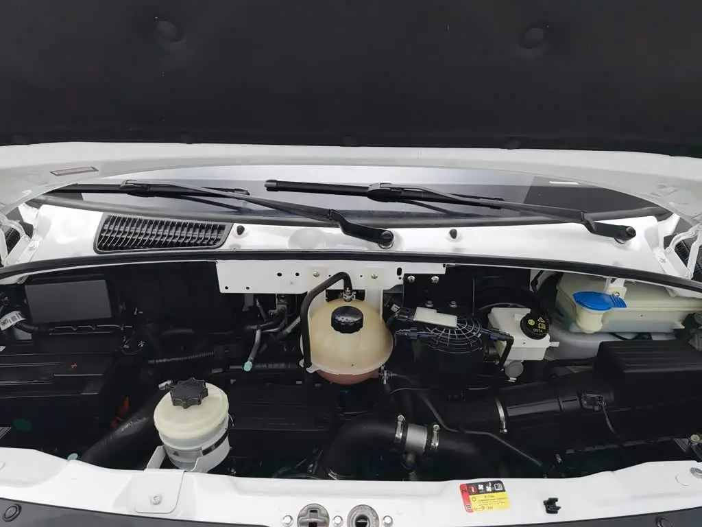 SAIC Maxus Xintu V80 2024 — Photo 6/20