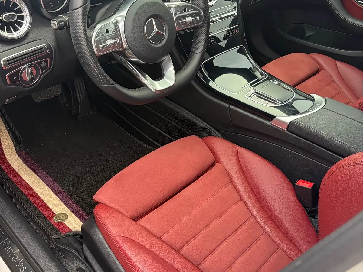 Mercedes-Benz C-Class 2018 — Фото 8/20