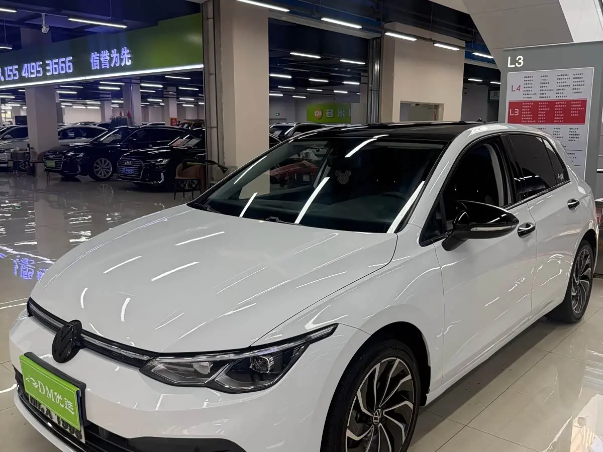 Volkswagen Golf 2023 — Şəkil 3/9