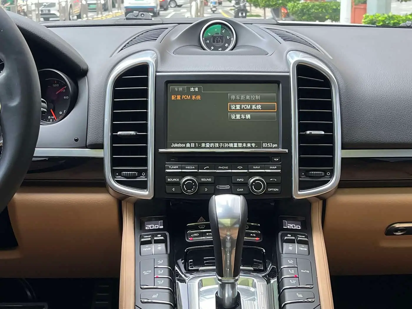 Porsche Cayenne 2016 — Фото 15/20