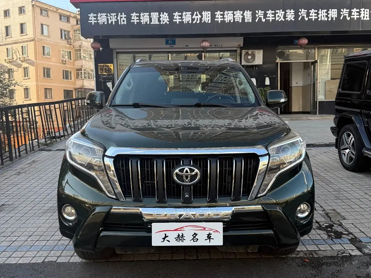 Toyota Prado 2017 — Photo 2/11