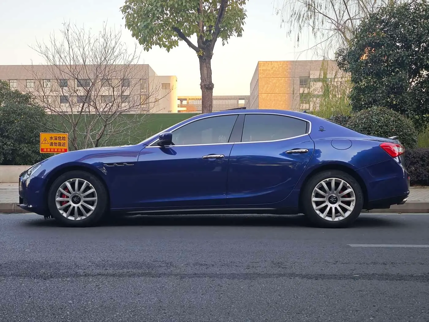 Maserati Ghibli 2016 — Şəkil 16/18